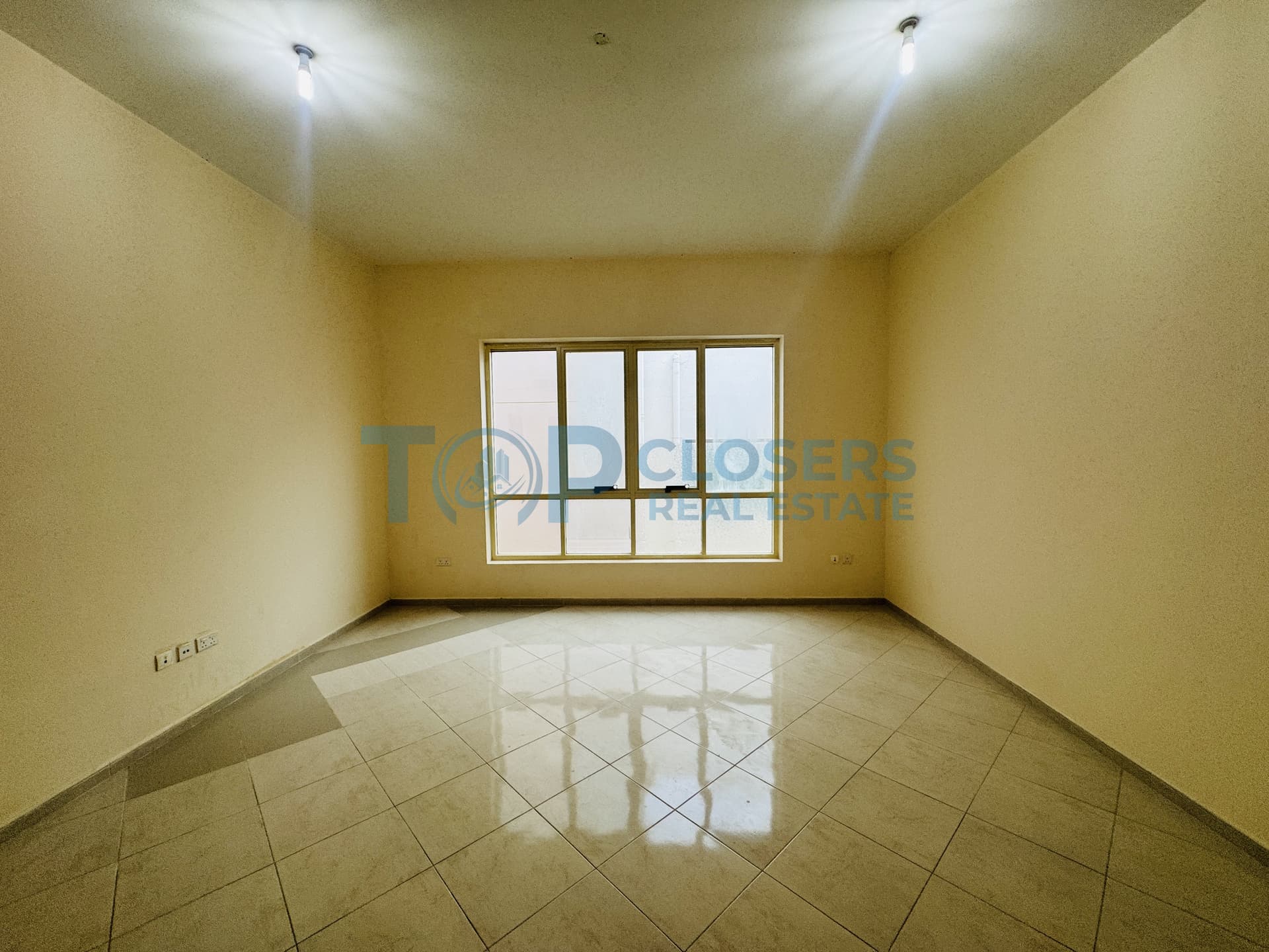 Spacious |Neat N Clean| Prime Location |Central AC - Image 2