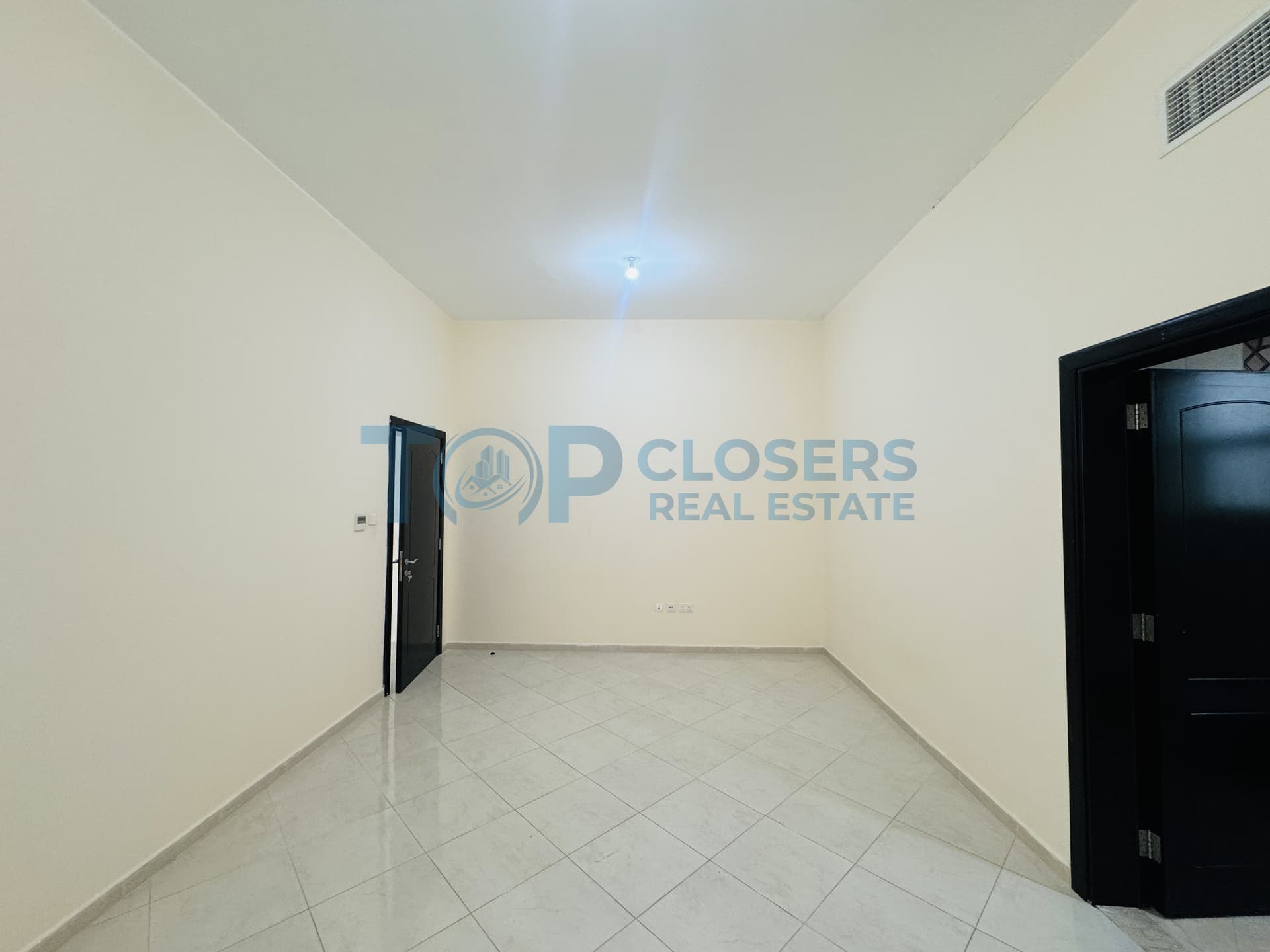 Spacious |Neat N Clean| Prime Location |Central AC - Image 3