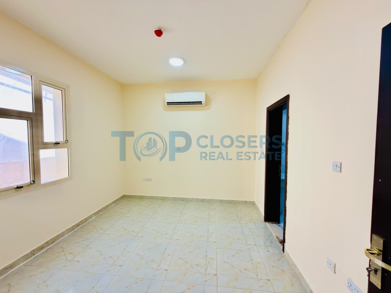 Near To Jimi Mall | Ready To Move | Prime Location - Image 4