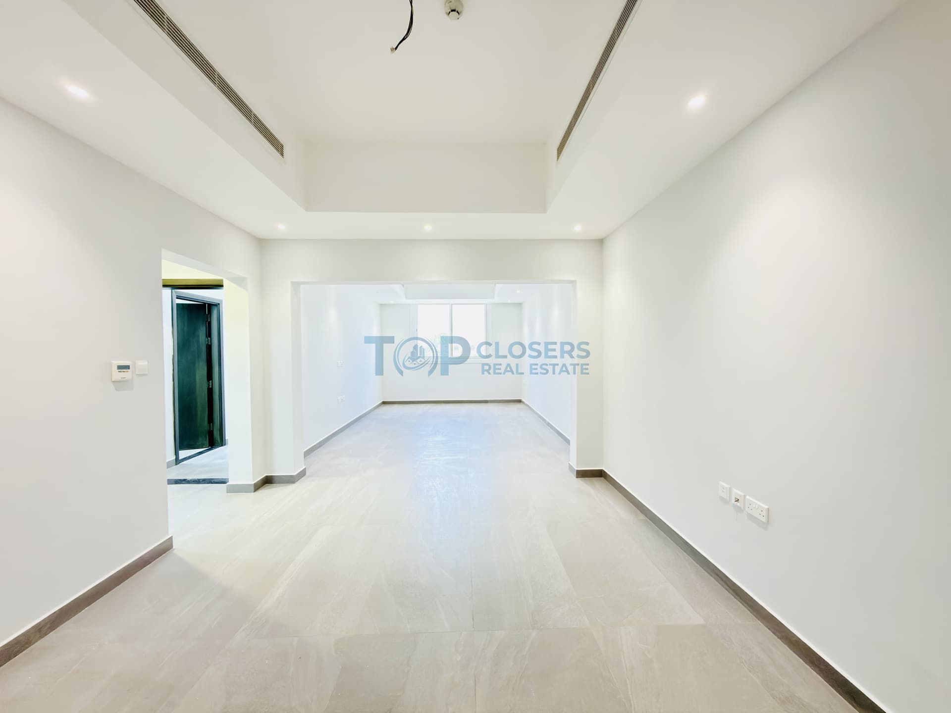 Spacious Living Hall| 2nd Tenant| Prime Location - Image 1