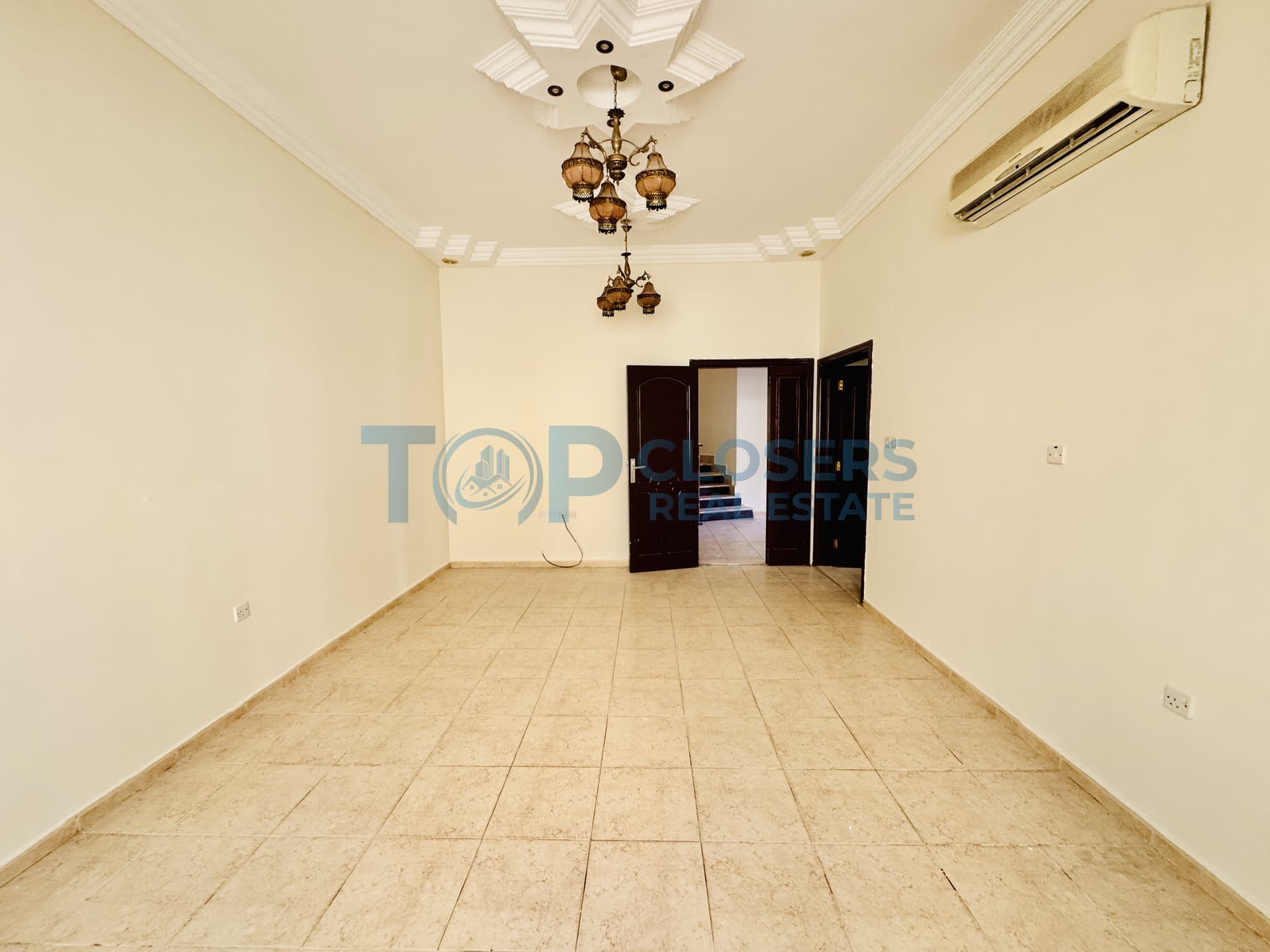 Outside Kitchen | Private Yard | Private Entrance - Image 4