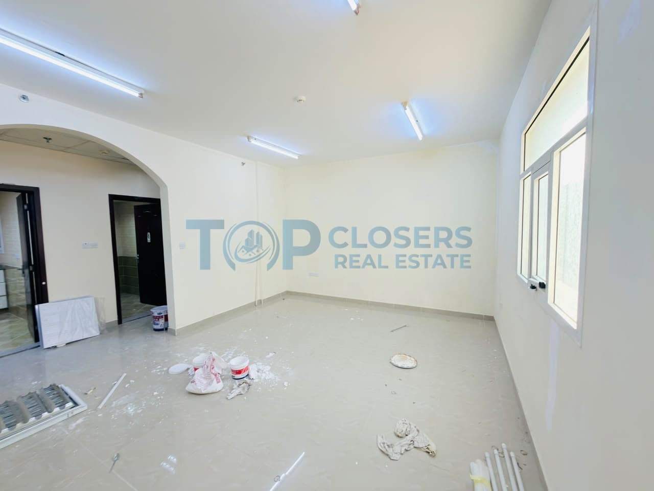 Ready To Move| Prime location | Best Deal - Image 2