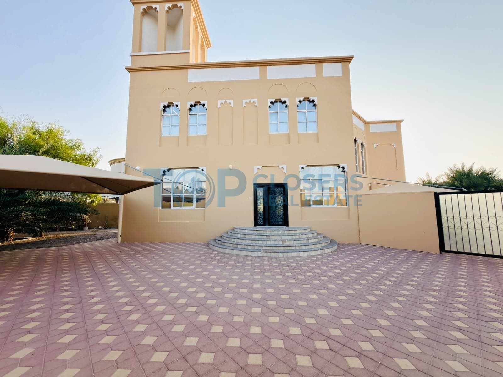 Duplex villa| Private Yard| Near Makani Mall - Image 1