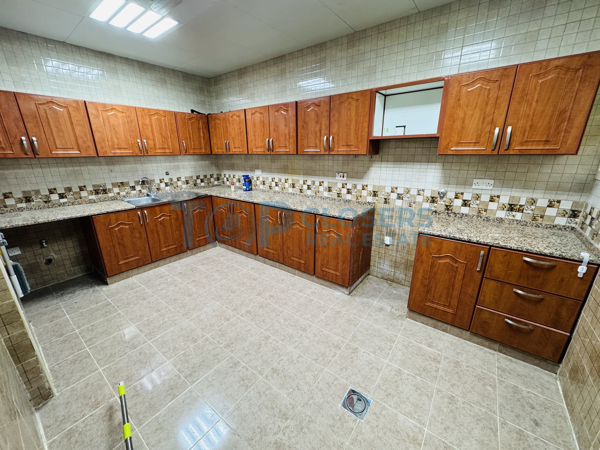 First Floor| Elevator | Basement Parking | 3 Bhk - Image 3