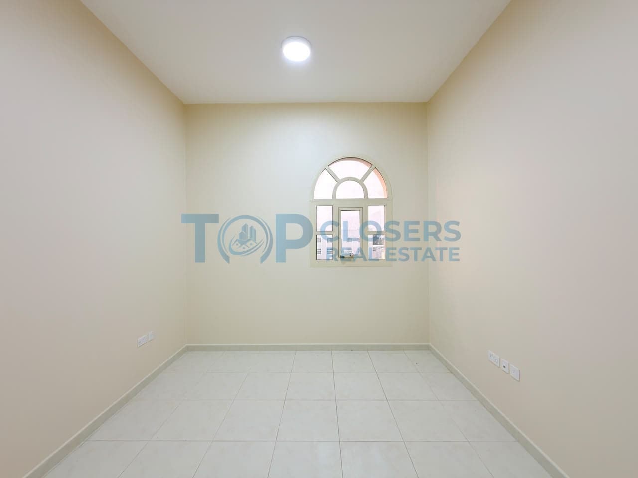 Flexible Payment|Near Hospital|Bright and Spacious - Image 4