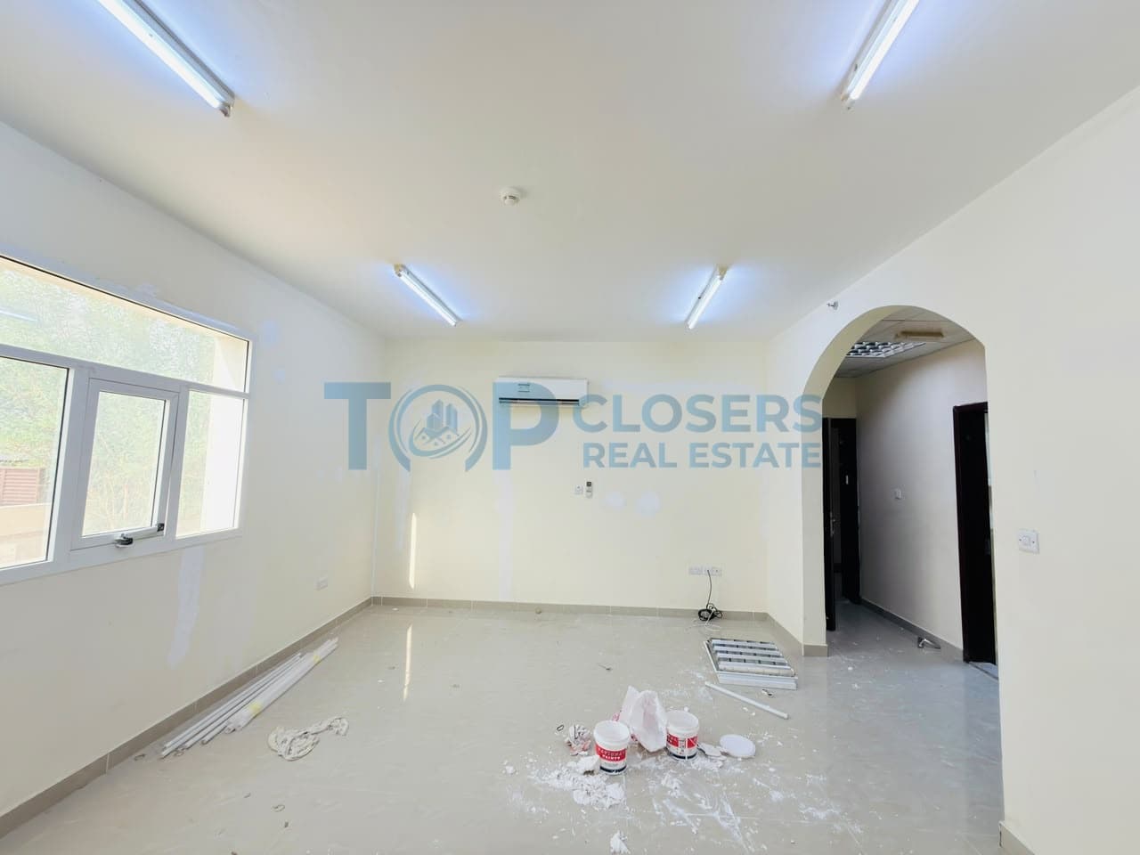Ready To Move| Prime location | Best Deal - Image 3