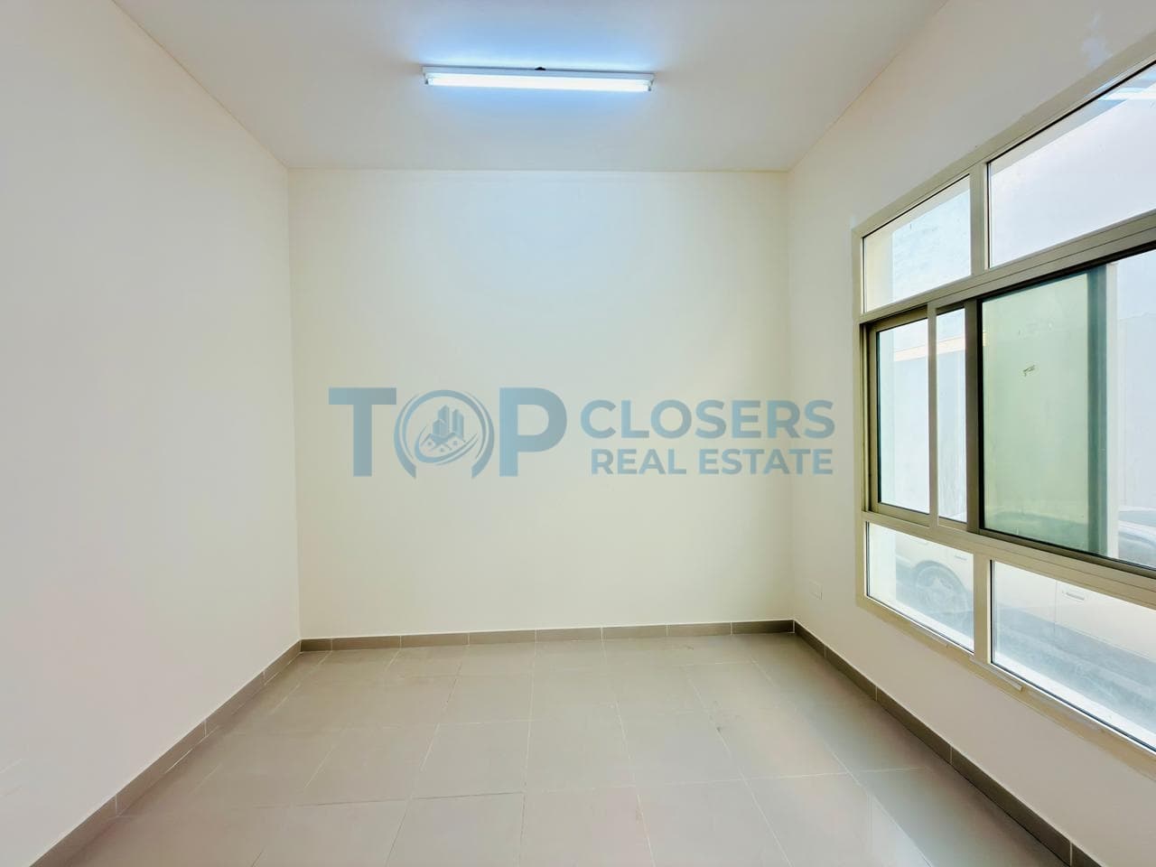 Ground floor| Tawtheeq contract |Near Burjeel - Image 4