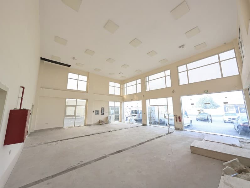 370 SQM Full Building |Multi-Purpose |free parking - Image 2