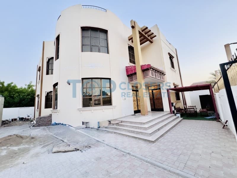 Separate Villa | All Master Bedrooms | Shaded Parking - Image 1