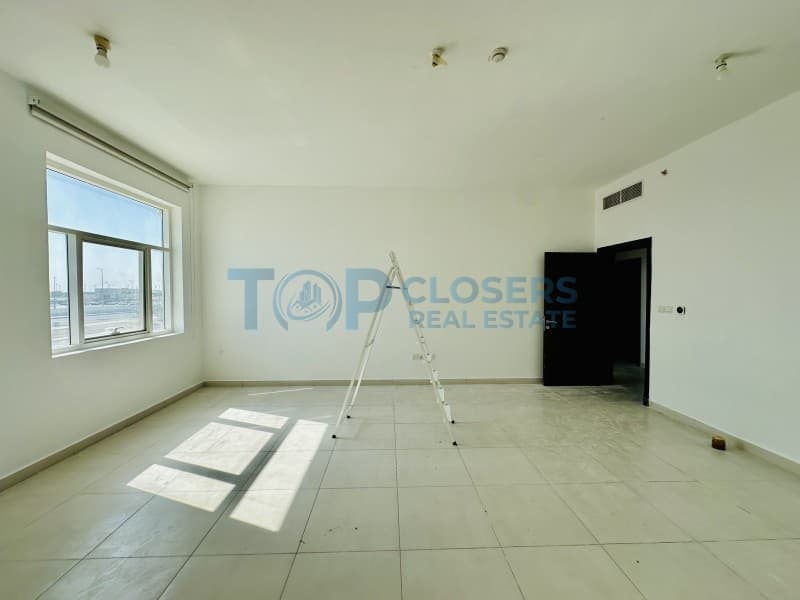 Spacious 3Br | Modern Finishing | Near to Tawam - Image 1
