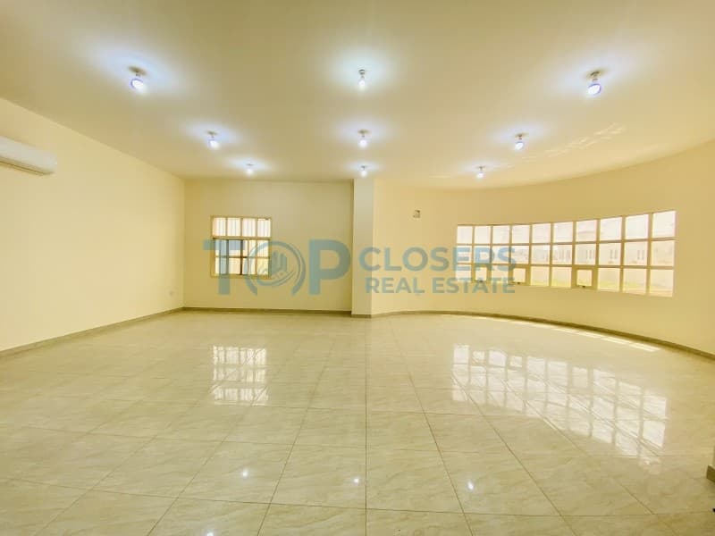 8BED Villa |Huge Yard |Out Side Kitchen |Driver Room - Image 2