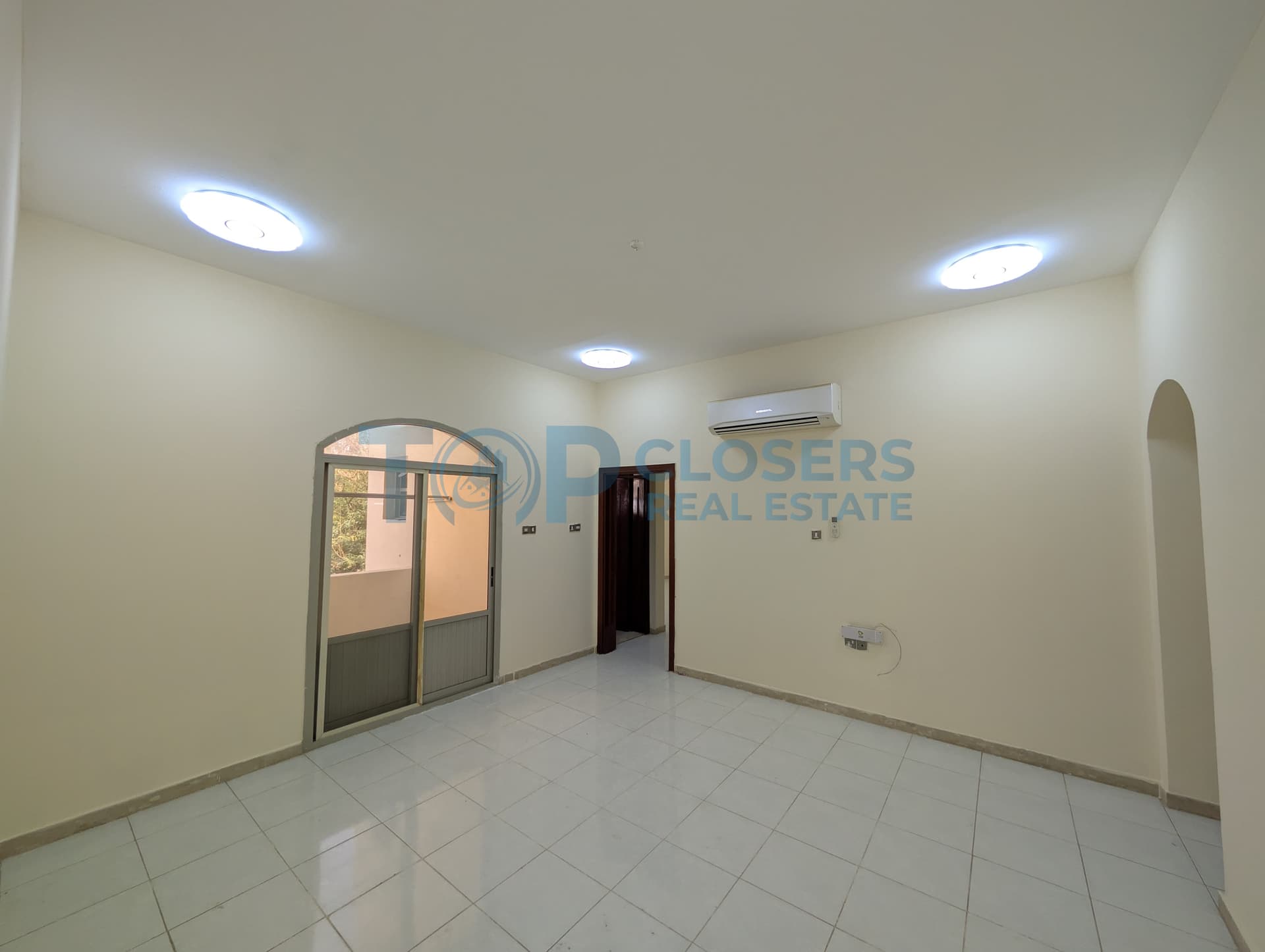 Spacious 3 BHK | Balcony | Hall and Majlis - Image 3