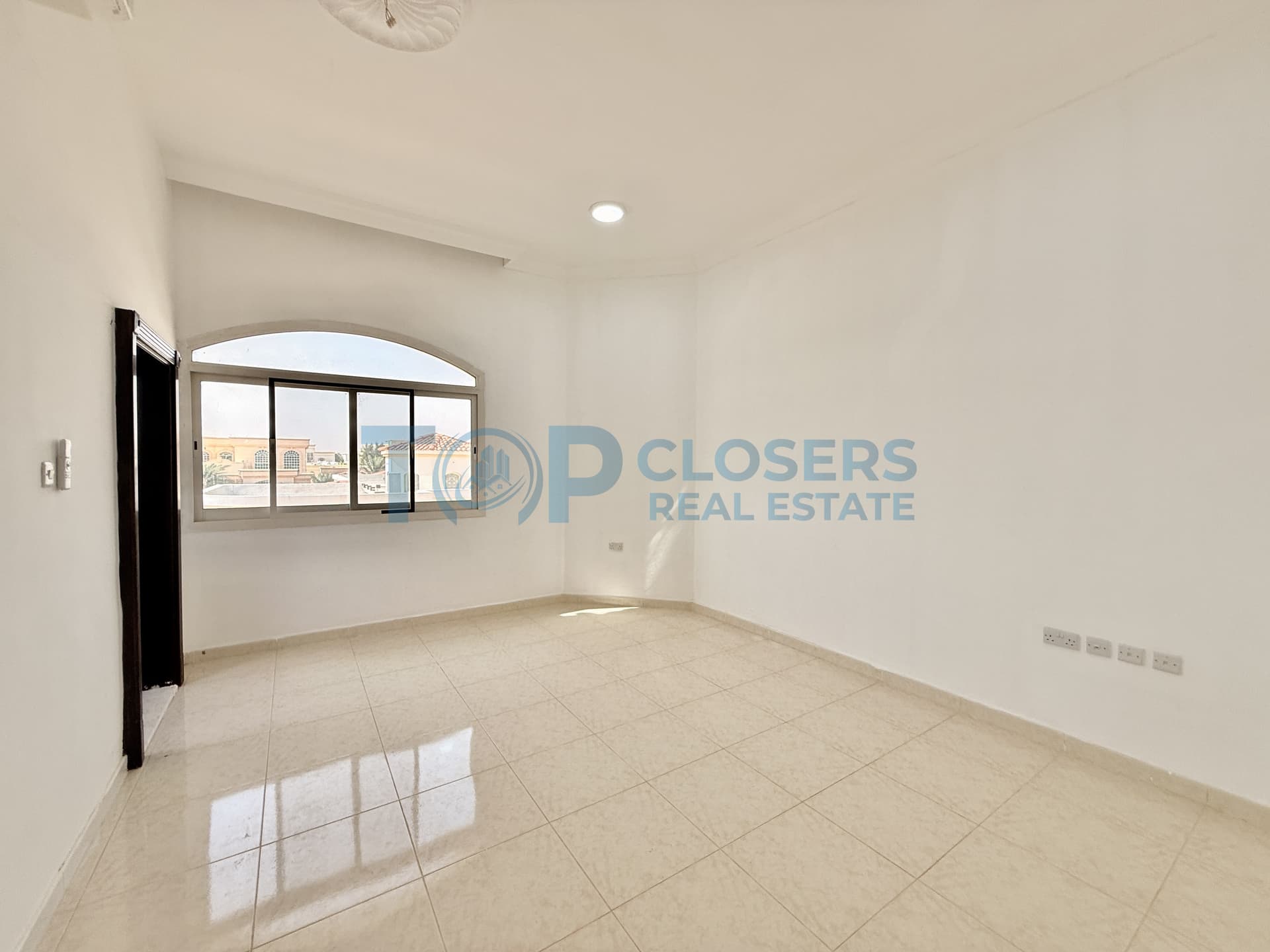 2BHK | Elevator | Included Water & Electricity - Image 1